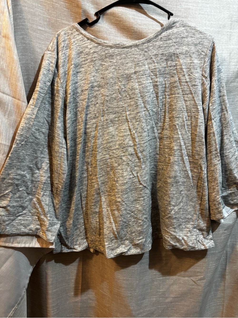 Open back Lou & Grey Heather Light Gray Relaxed Crew Tee